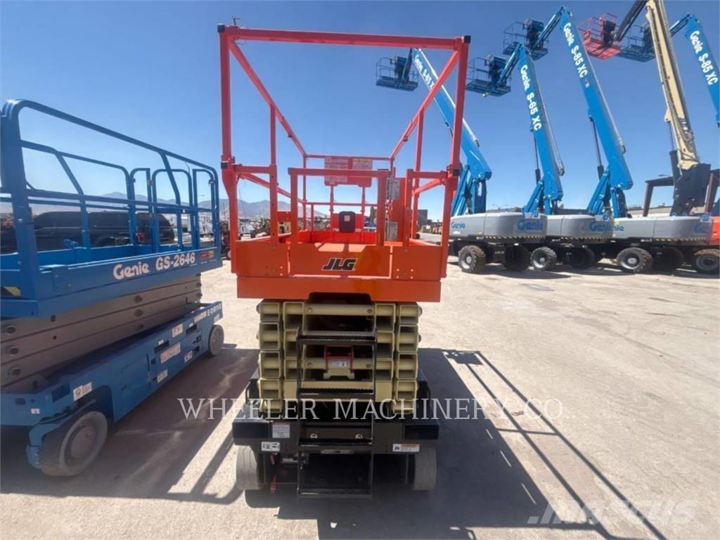 JLG ES4046 剪叉式升降机