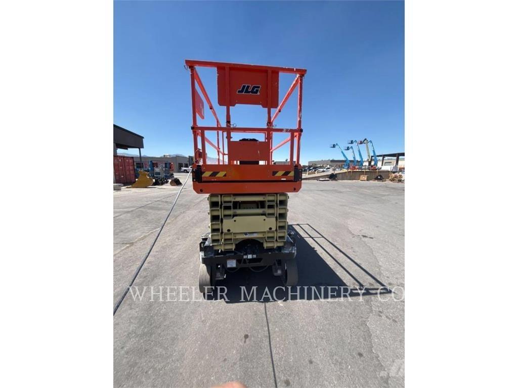 JLG ES4046 剪叉式升降机
