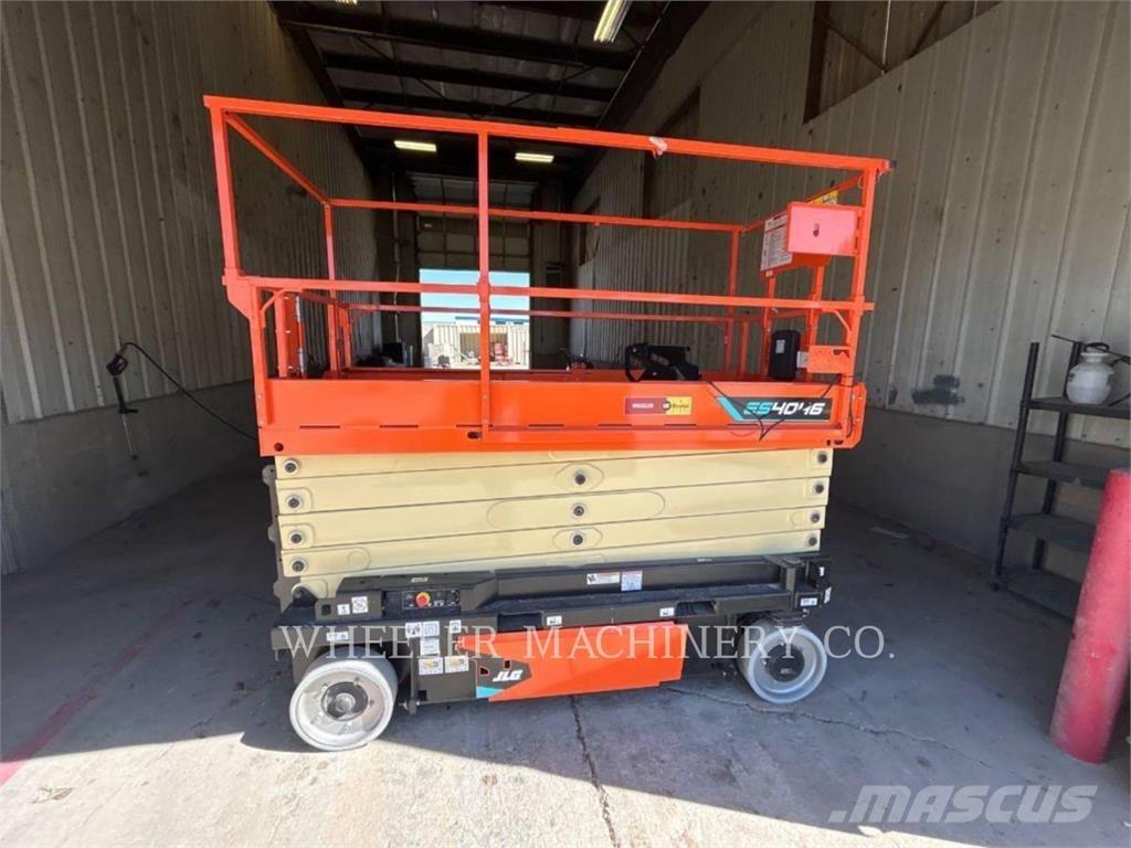 JLG ES4046 剪叉式升降机