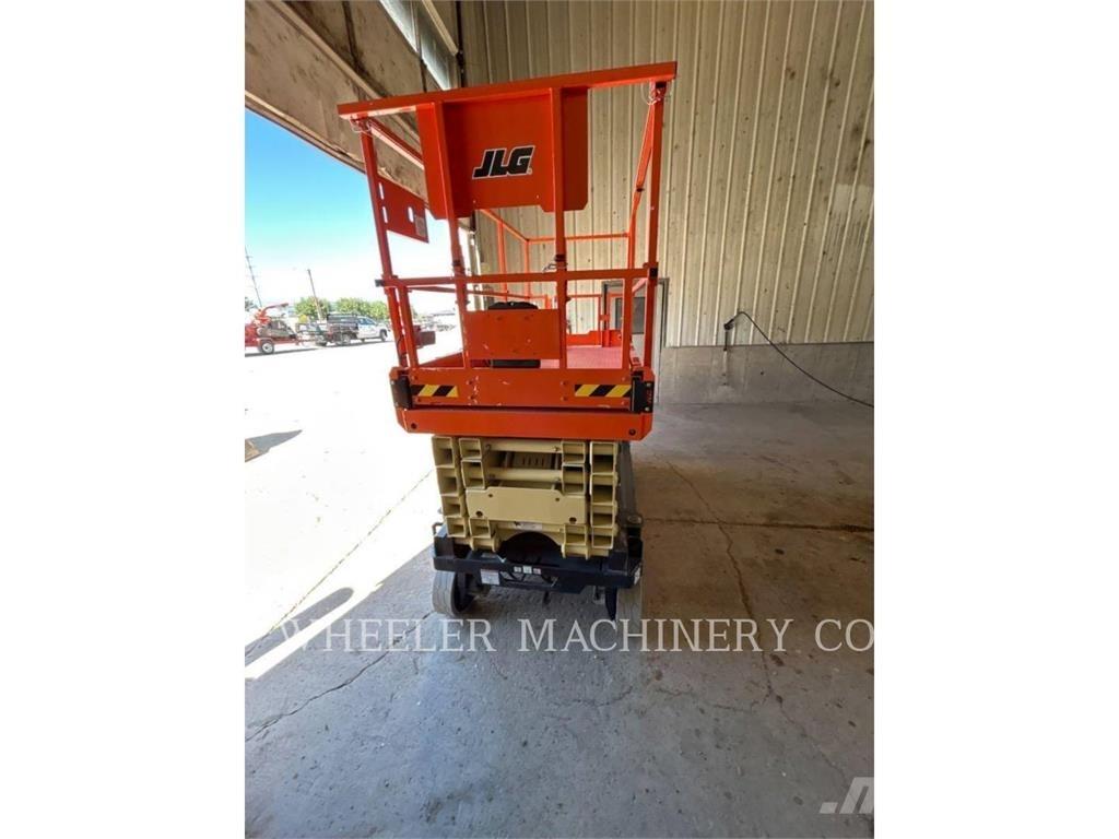 JLG ES4046 剪叉式升降机