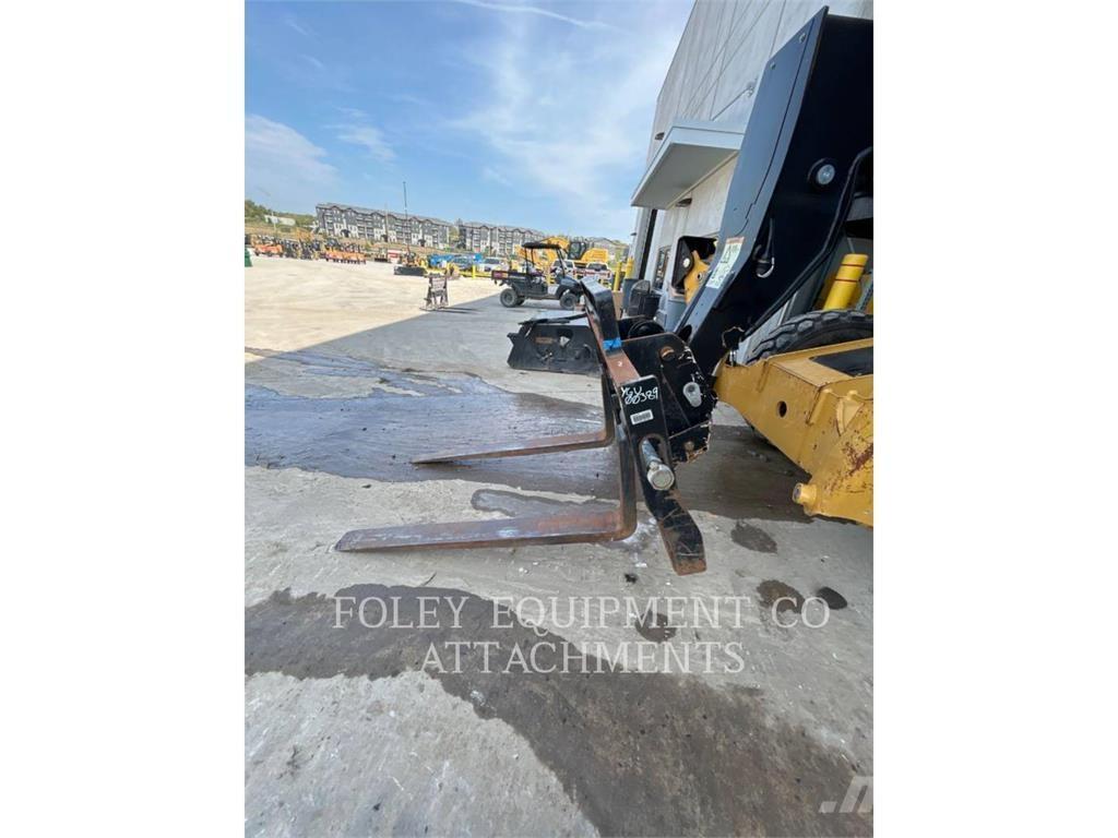 JLG FKTHT60W 伸缩臂叉装车|叉装车