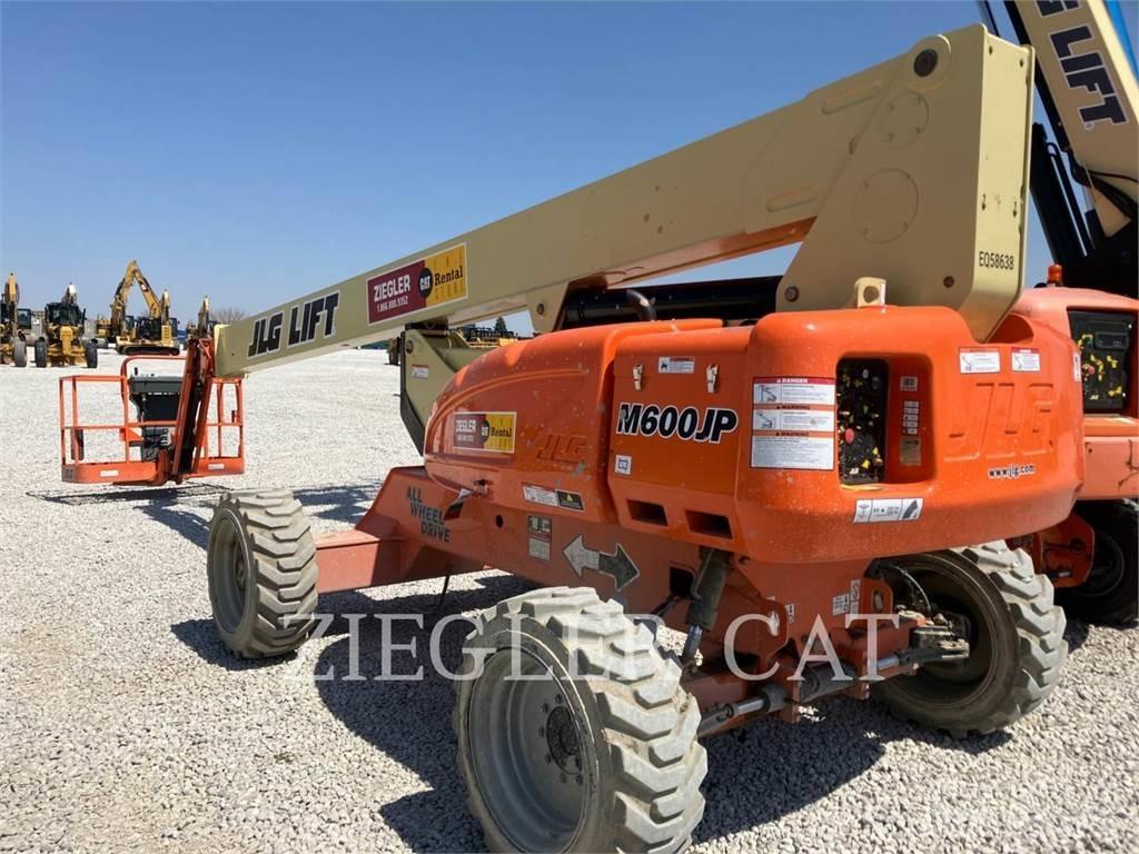 JLG M600JP 曲臂高空工作平台