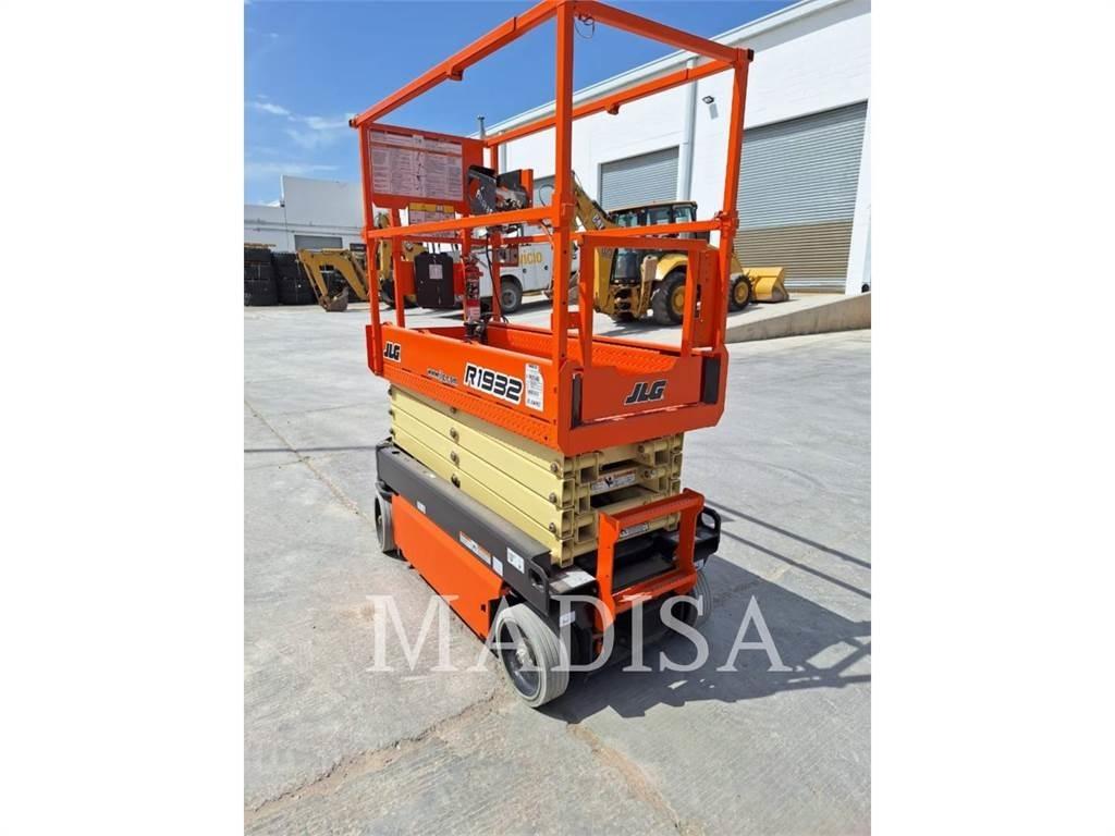 JLG R1932 剪叉式升降机