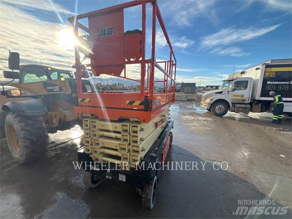 JLG R4045 剪叉式升降机