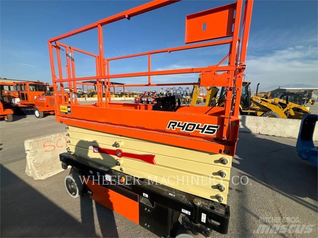 JLG R4045 剪叉式升降机