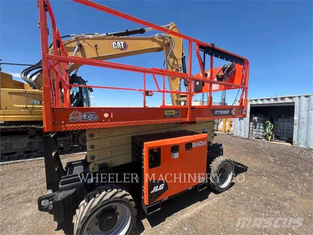 JLG RT3369 剪叉式升降机