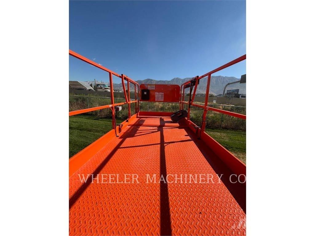 JLG RT3369 剪叉式升降机