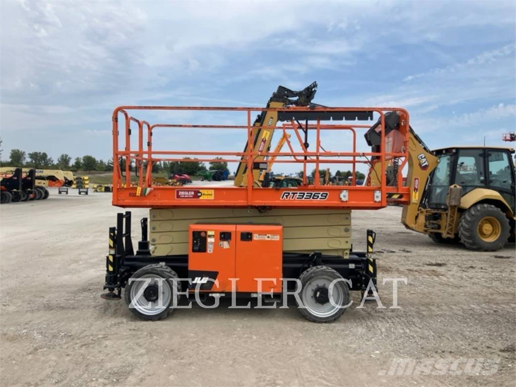 JLG RT3369 剪叉式升降机