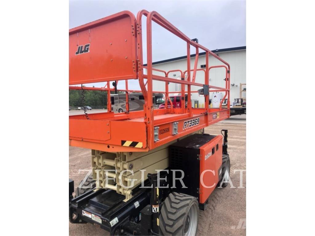 JLG RT3369 剪叉式升降机