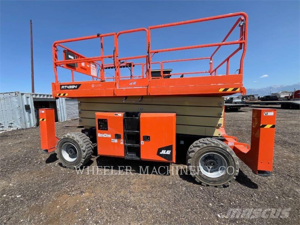 JLG RT4394 剪叉式升降机