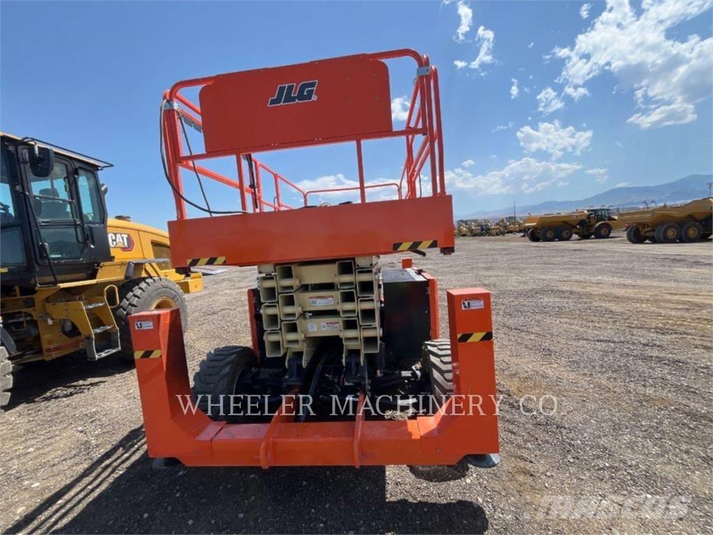 JLG RT4394 剪叉式升降机