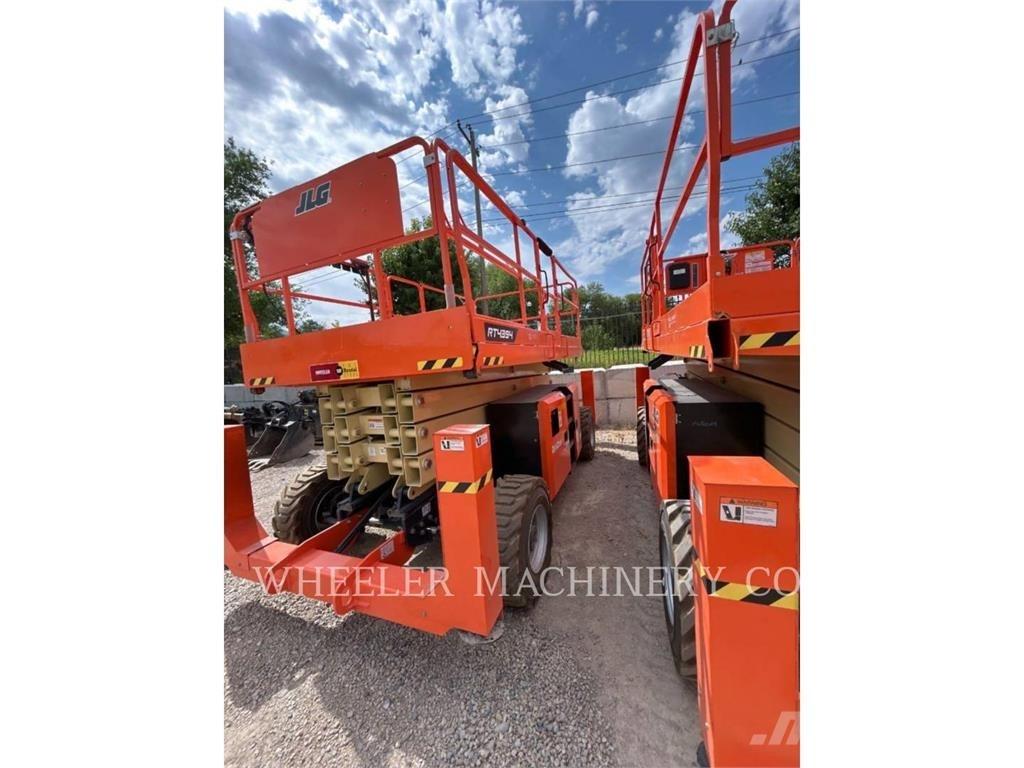 JLG RT4394 剪叉式升降机
