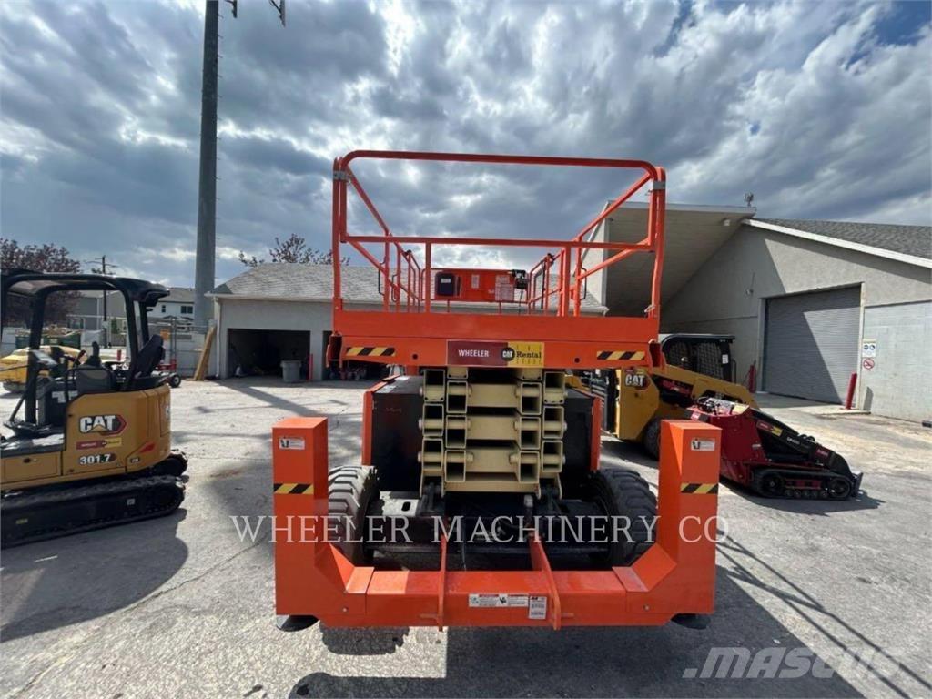 JLG RT4394 剪叉式升降机