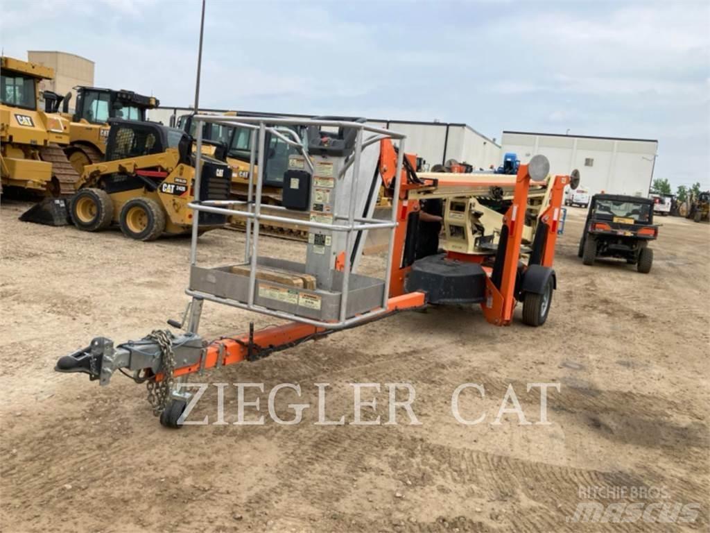 JLG T500J 曲臂高空工作平台