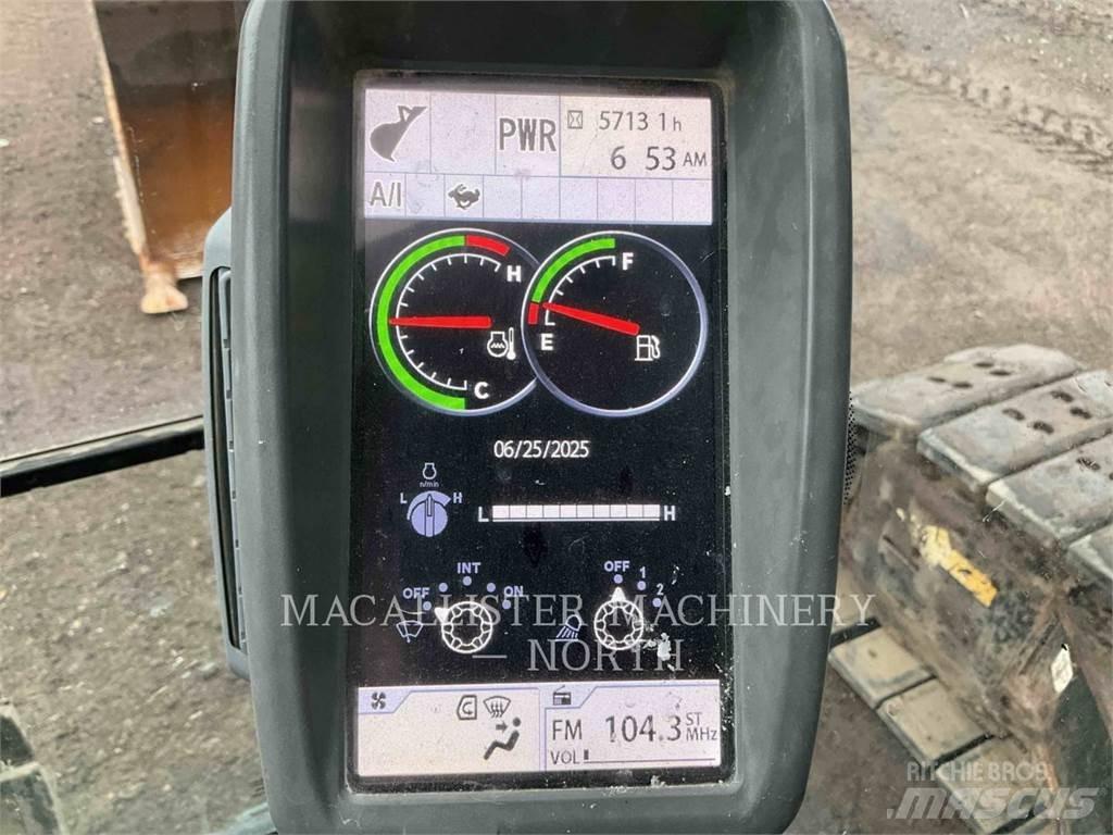 John Deere 210G 履带挖掘机