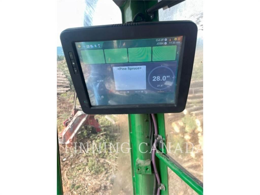 John Deere 2154G 挖坑机