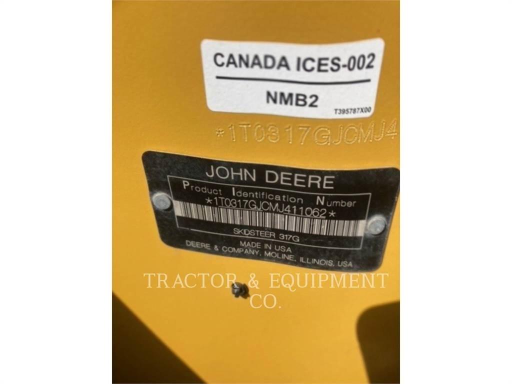 John Deere 317G 滑移装载机