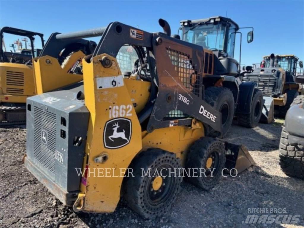 John Deere 318G SSL 滑移装载机