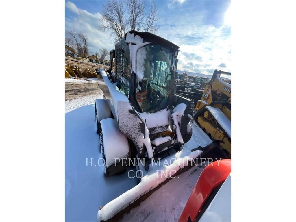 John Deere 324G 滑移装载机