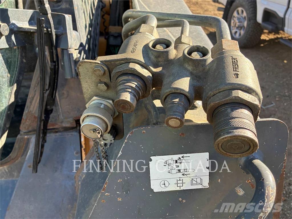 John Deere 333E 履带式装载机