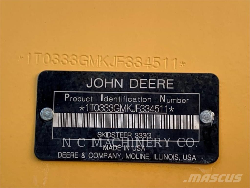 John Deere 333G 滑移装载机
