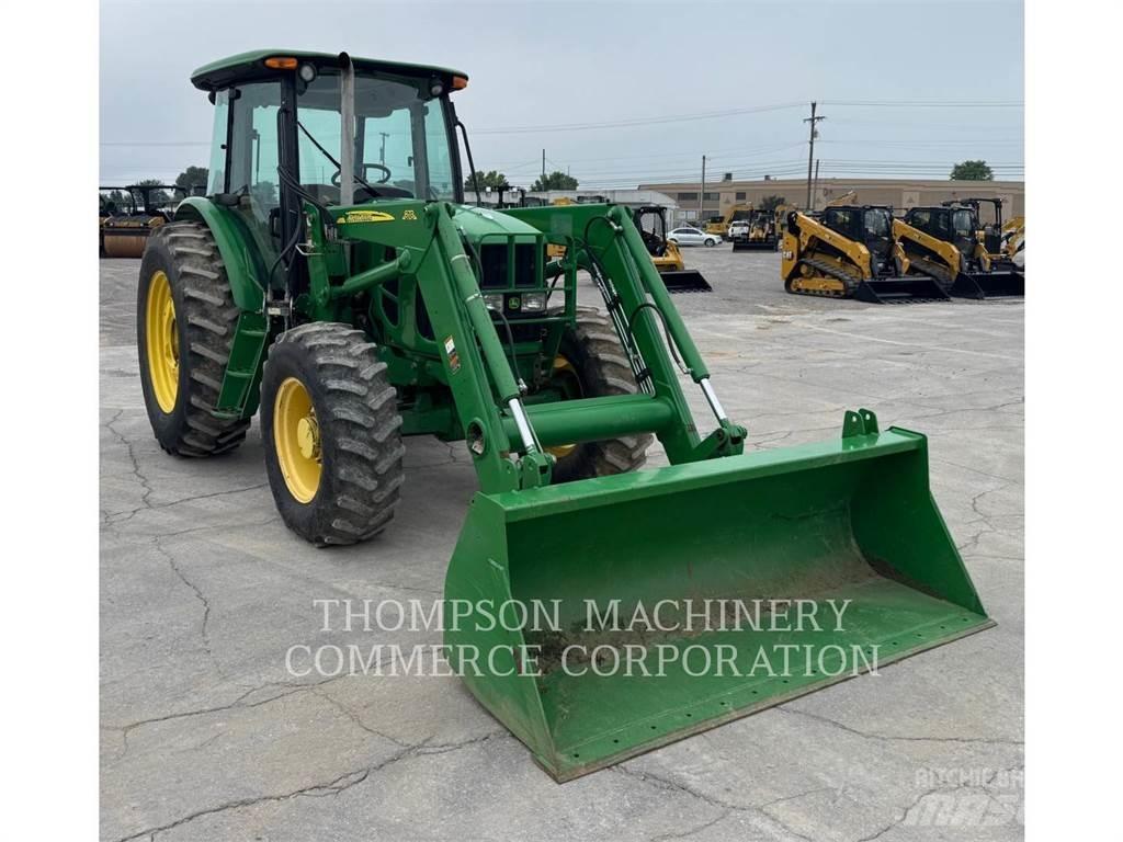 John Deere 6115D 拖拉机/农用车