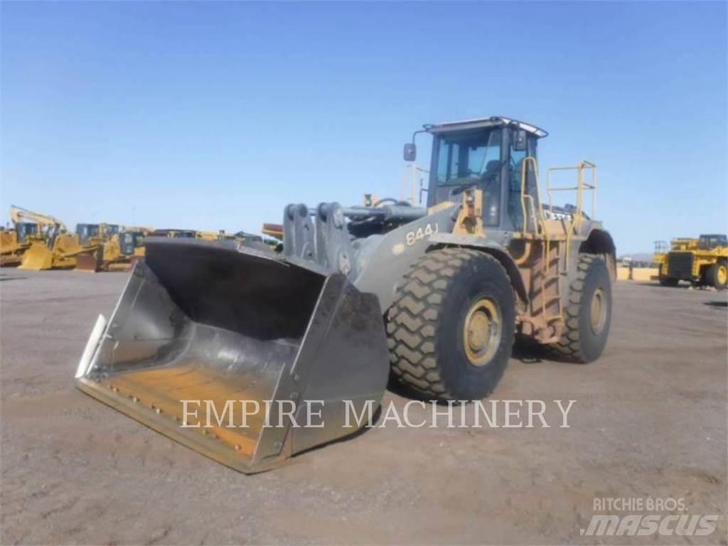 John Deere 844J 轮式装载机