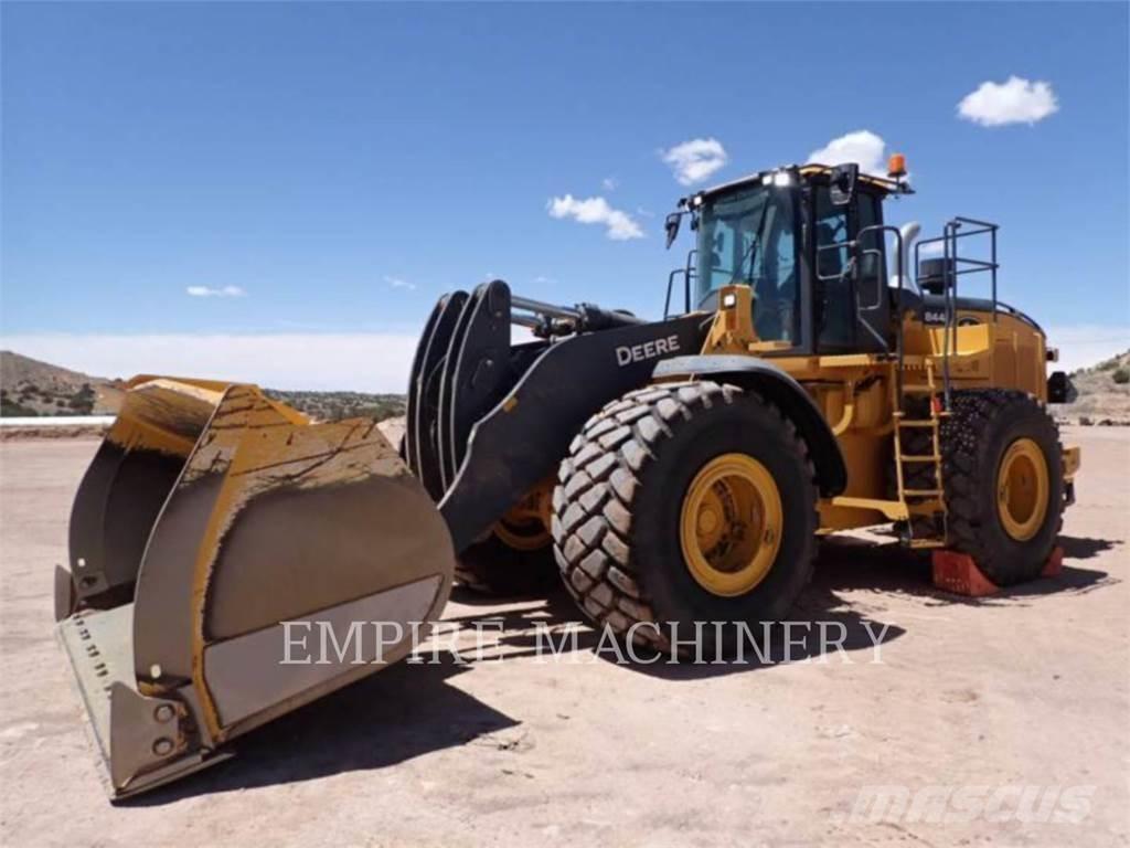 John Deere 844P 轮式装载机