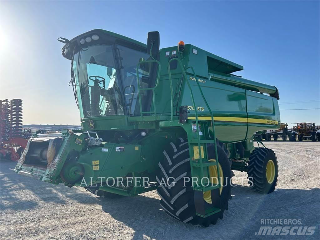 John Deere 9570 STS 联合收割机