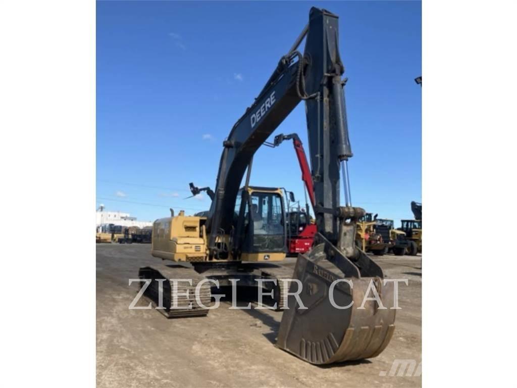 John Deere & CO. 200D 履带挖掘机