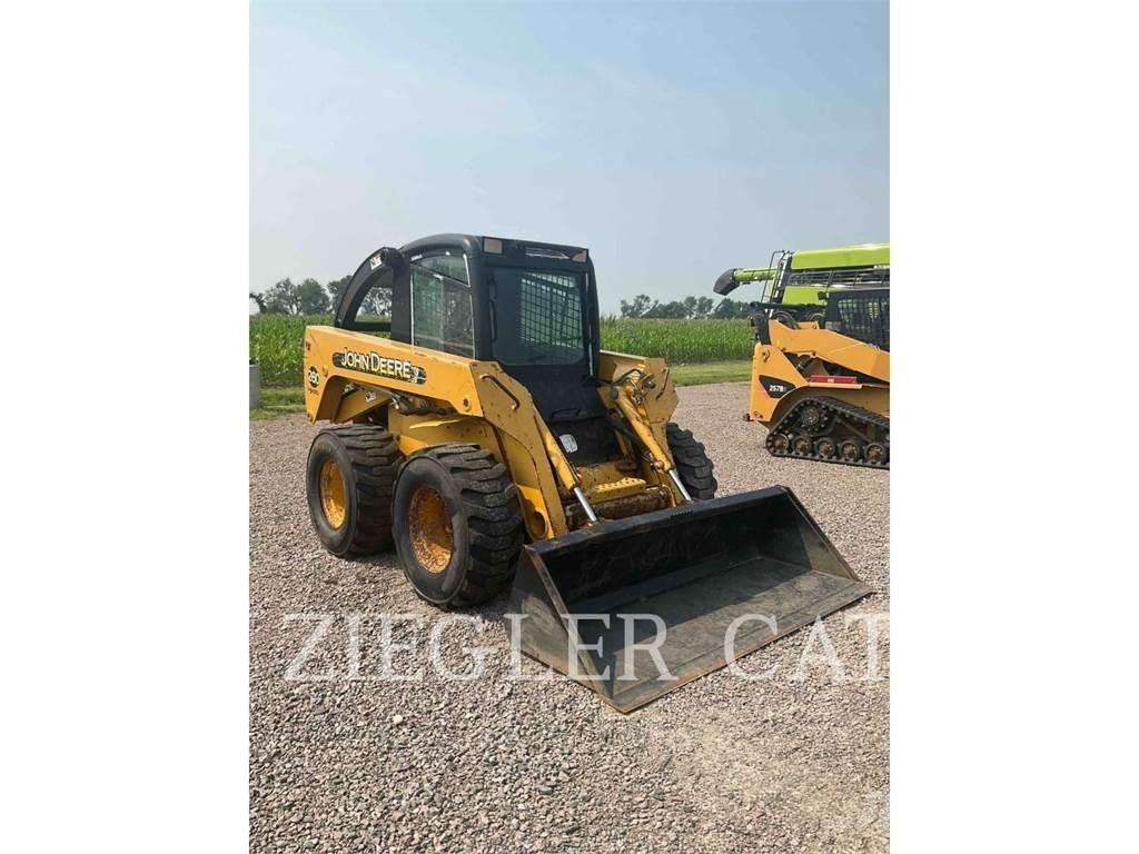 John Deere & CO. 260 滑移装载机