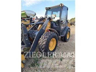 John Deere & CO. 304L 轮式装载机