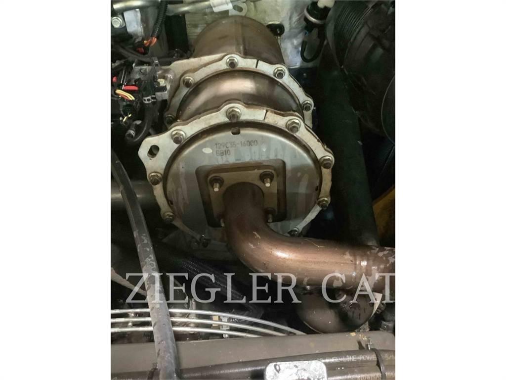 John Deere & CO. 318G 滑移装载机