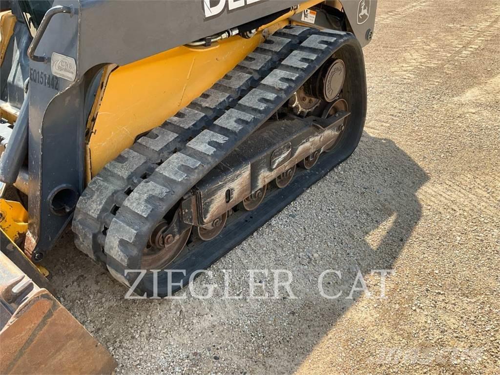 John Deere & CO. 323D 履带式装载机