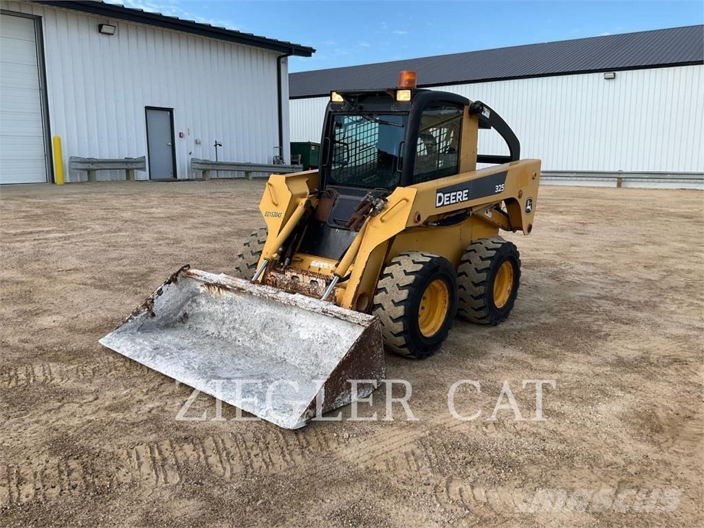 John Deere & CO. 325_AO 滑移装载机