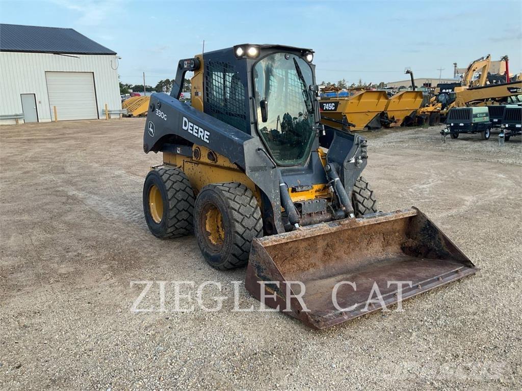 John Deere & CO. 330G 履带式装载机