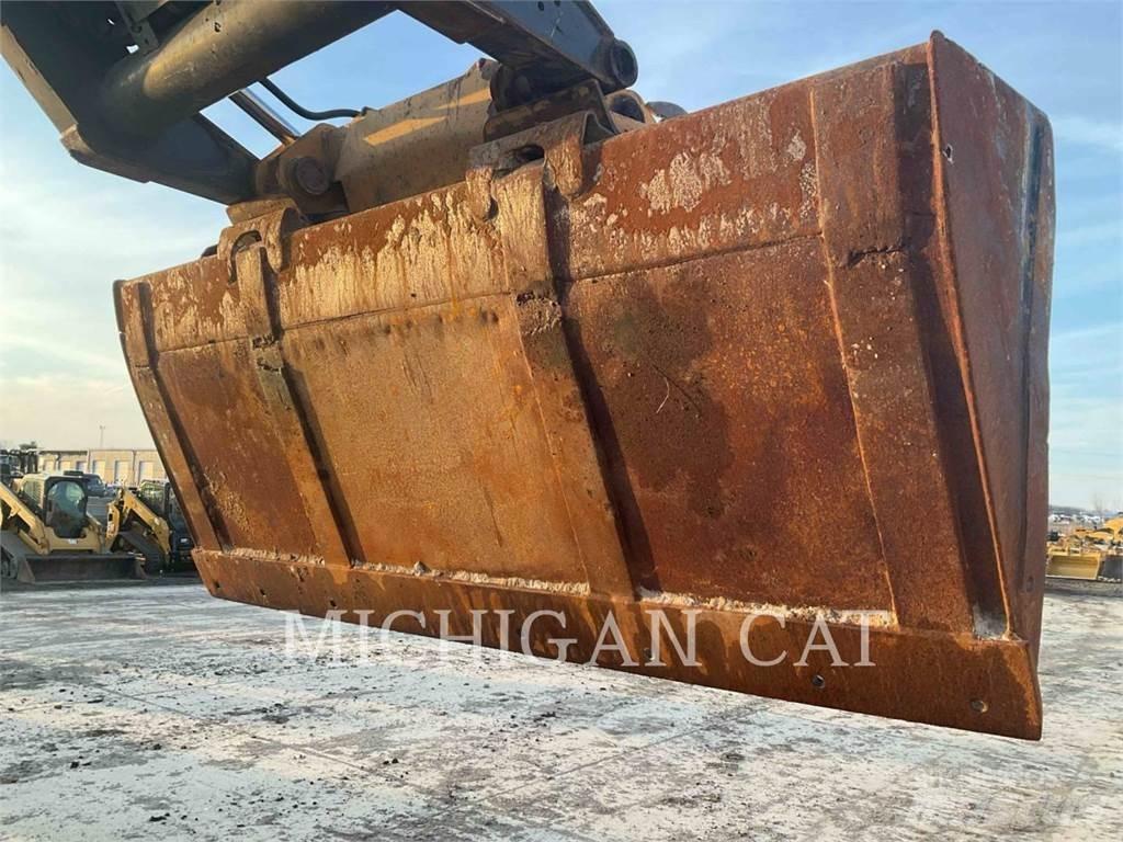 John Deere & CO. 333G 滑移装载机