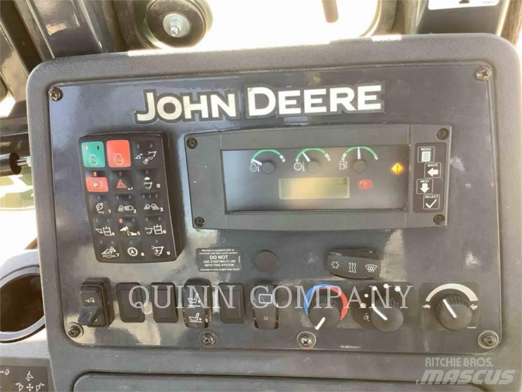 John Deere & CO. 410L 反铲装载机