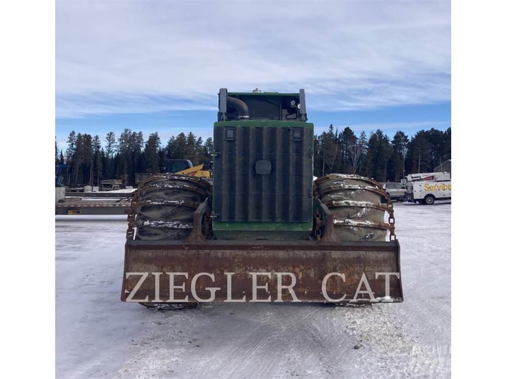 John Deere & CO. 748L 林业拖拉机