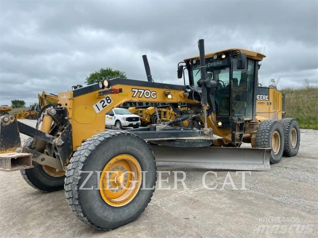 John Deere & CO. 770 G 平地机/推土机