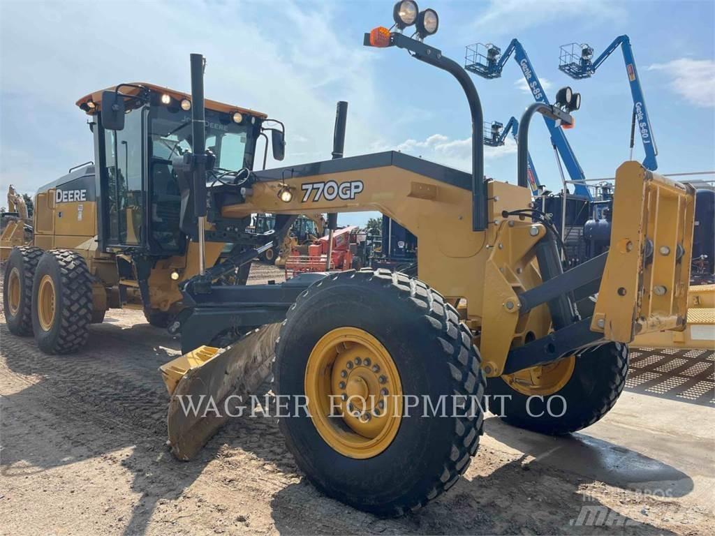 John Deere & CO. 770GP 平地机/推土机