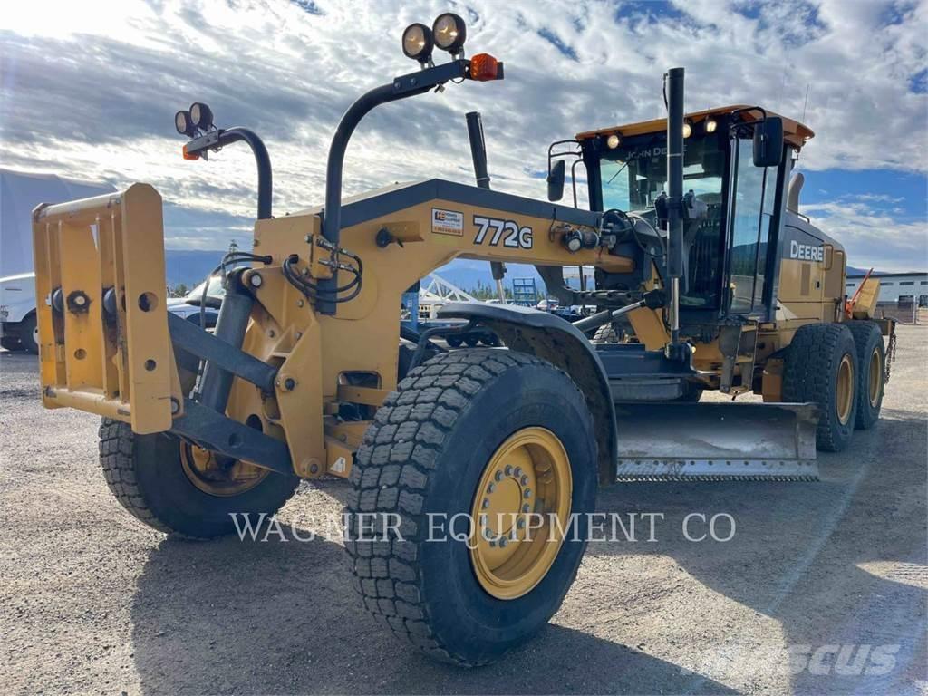 John Deere & CO. 772G AWD 平地机/推土机