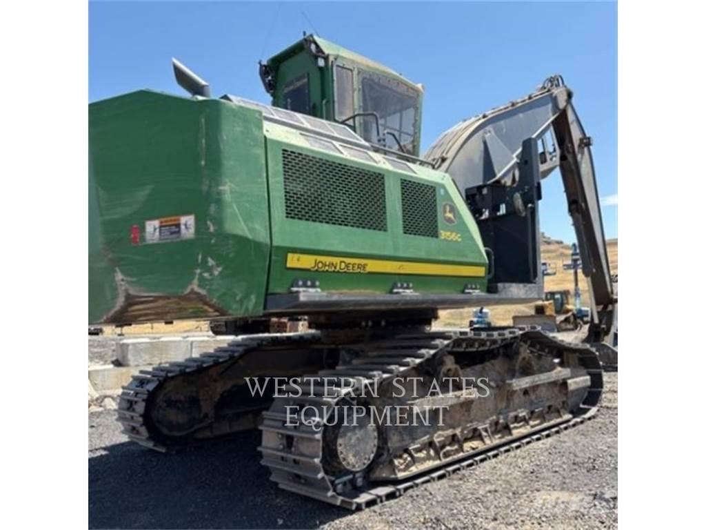 John Deere & CO. JD 3156G 林业拖拉机