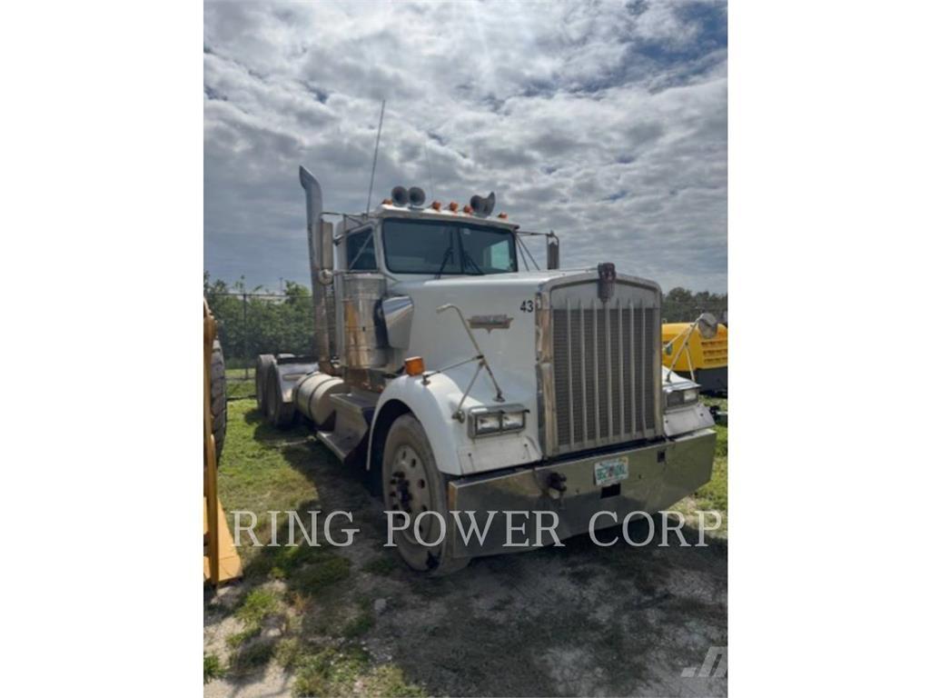 Kenworth W900S 其他货车