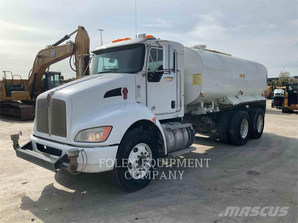 Kenworth WTRTRK4K 油罐车