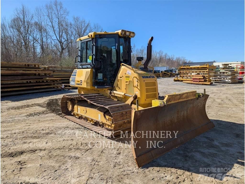 Komatsu D39PX-24 履带式推土机