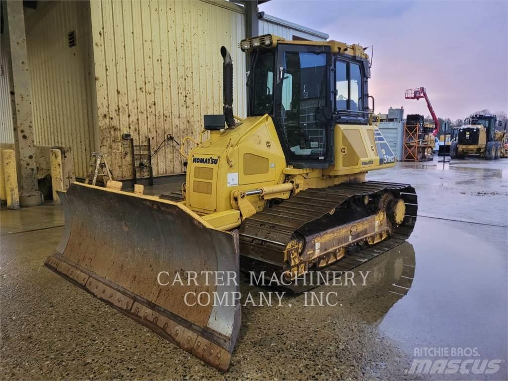 Komatsu D51 PXI 履带式推土机
