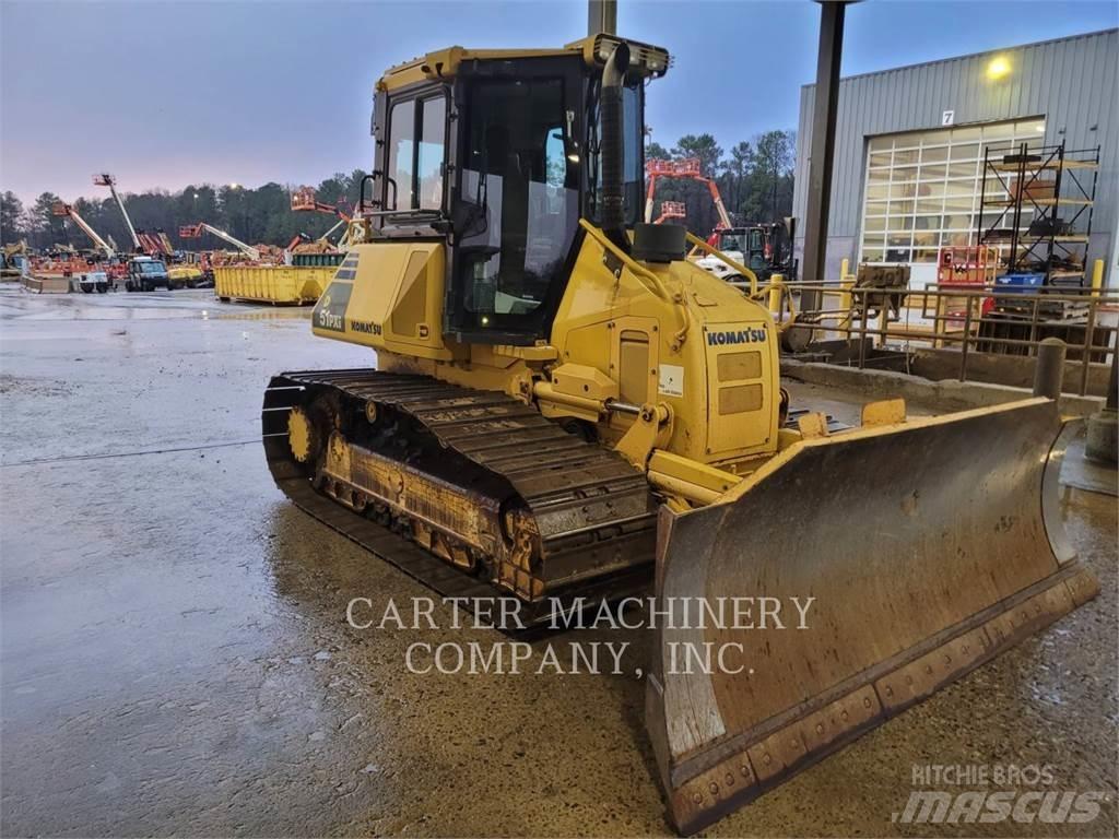 Komatsu D51 PXI 履带式推土机
