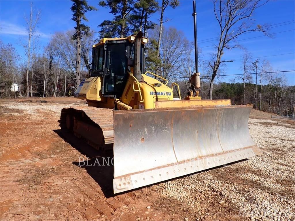 Komatsu D61PX-23 履带式推土机