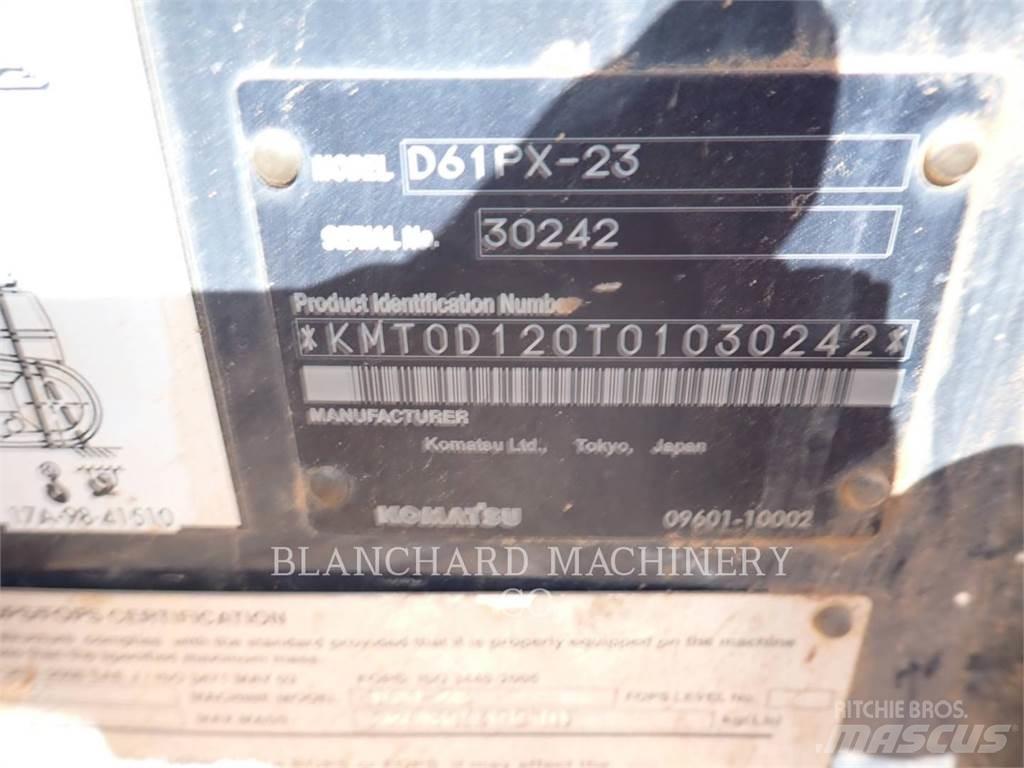 Komatsu D61PX-23 履带式推土机